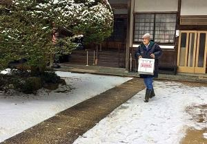 自衛消防隊（住職）による重要物品の搬出訓練