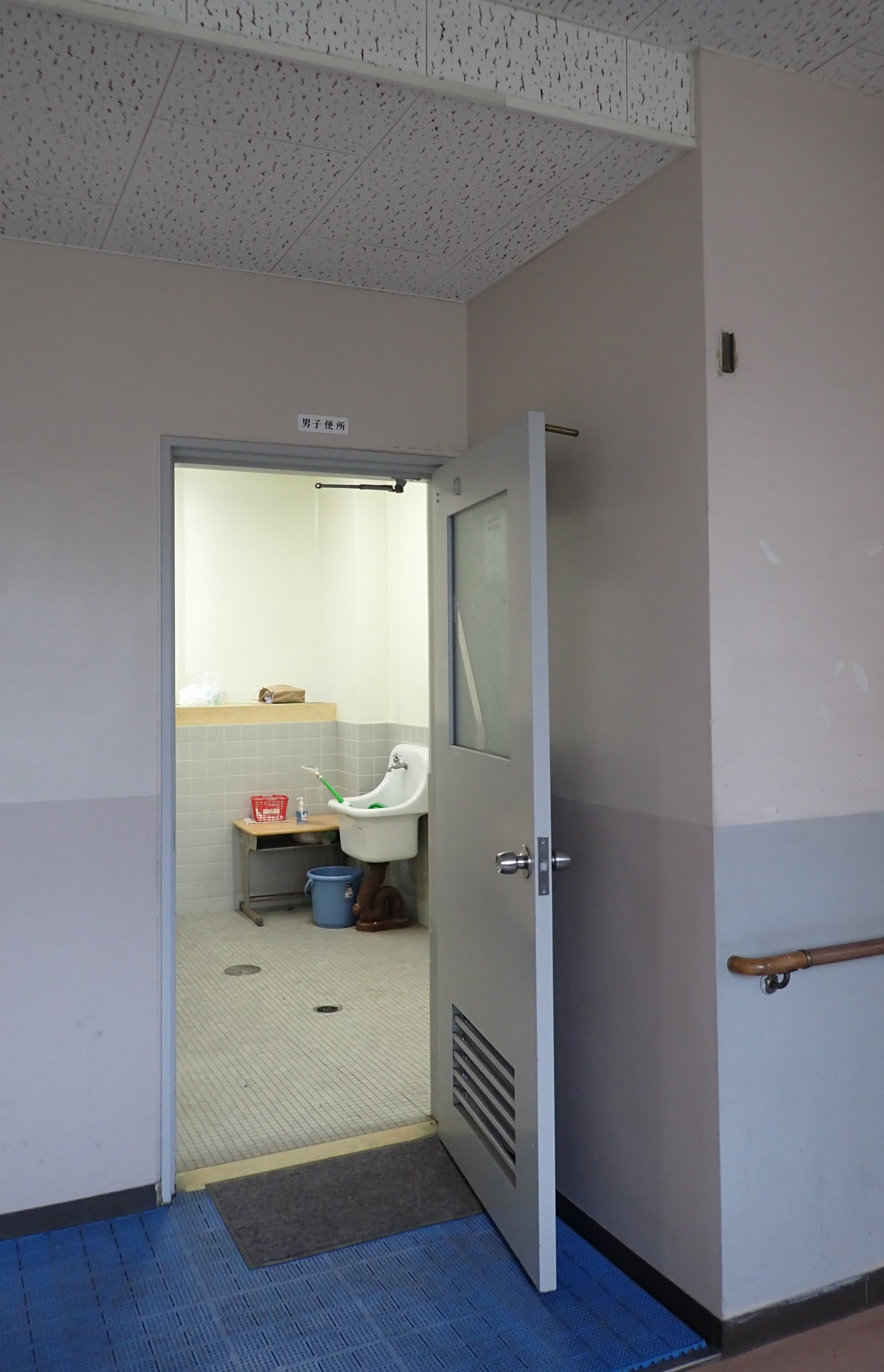 【とよのおもいでアーカイブ】光風台小学校　便所 (TG3_0024~TG3_0026)に関するページ