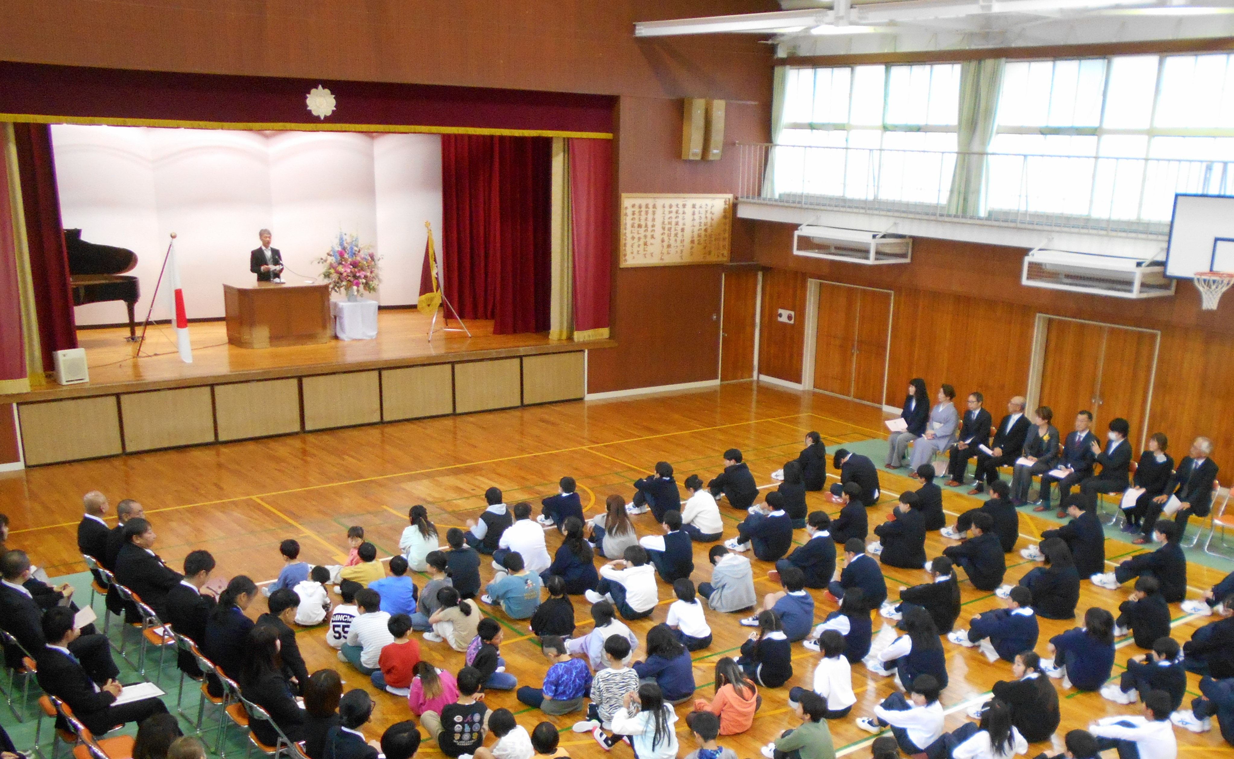 開校式風景（とよの東学園